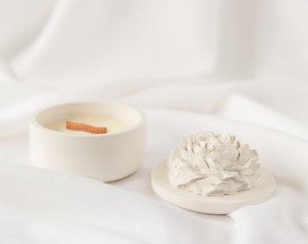 Peony - Embraced Scented Coconut Wax Candle with Wood Wick in Gypsum Jar
