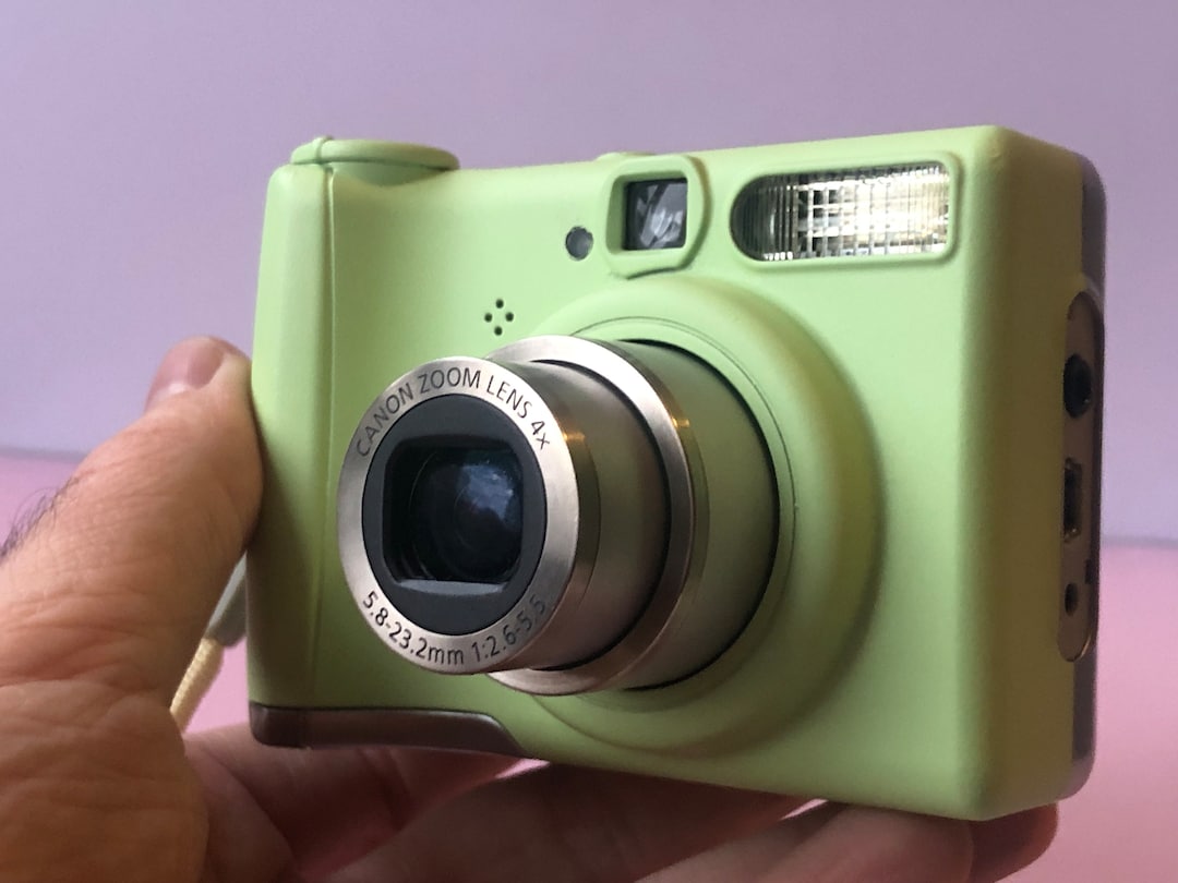 Camera Canon,very Popular Camera,working, Cool,canon,digital Camera