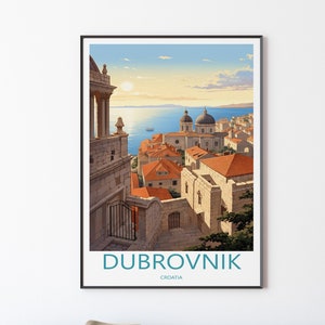 Könnte beinhalten: Ein Vintage-Reiseposter mit einer Illustration der Stadt Dubrovnik in Kroatien. Das Poster hat ein blaues und weißes Farbschema und zeigt einen Blick auf die historischen Mauern und Gebäude der Stadt.