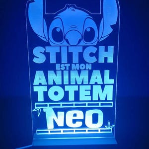 Personalisiertes Stitch Nachtlicht für Kinder, Baby Nachtlicht, Individuelles Geschenk zur Geburt/Taufe, LED, Acryl und Holz