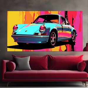 Op de afbeelding: Een levendige blauwe en gele abstracte kunstprint met een vintage blauwe Porsche 911 op een kleurrijke achtergrond.