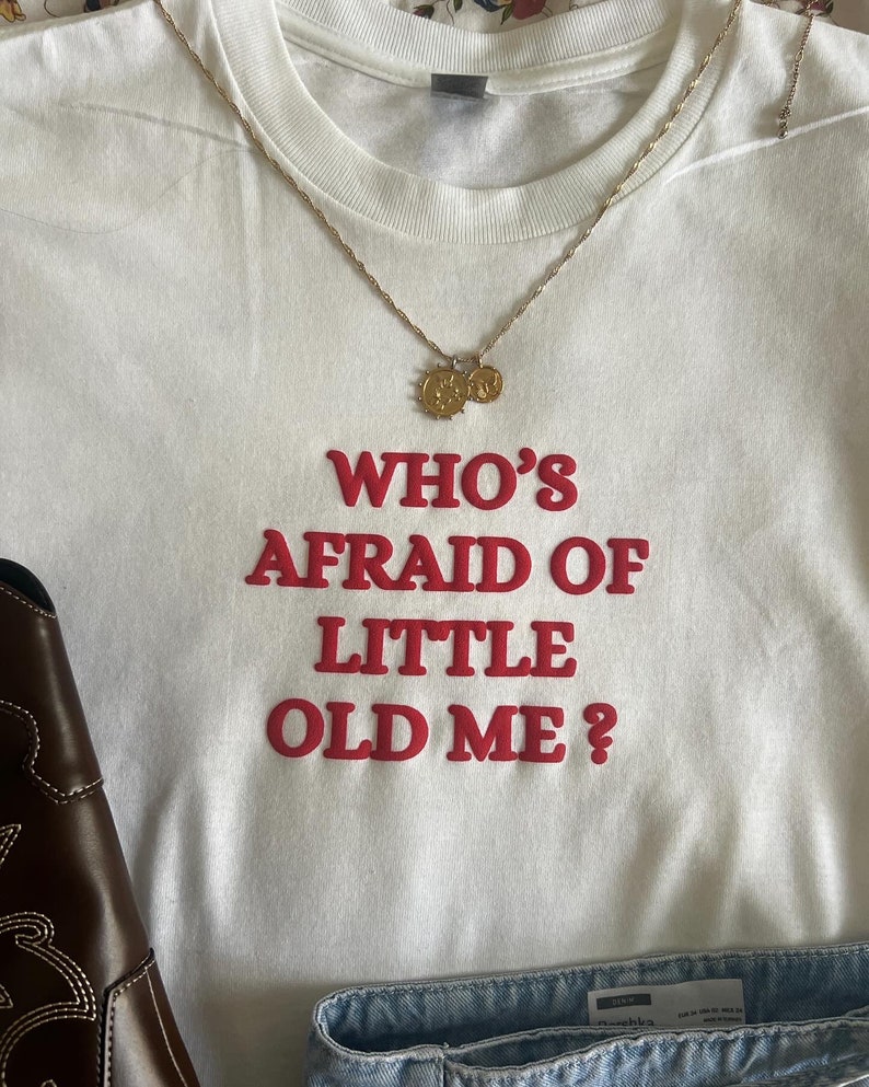 Little old me Sweater or tshirt /Crewneck white / Tortured poets / TTPD Taylor Merch tshirt /crewneck /TTPD Bild 1