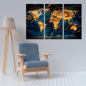 Carte du monde luxueuse dans des tons dorés : oeuvre d'art murale élégante pour intérieurs sophistiqués