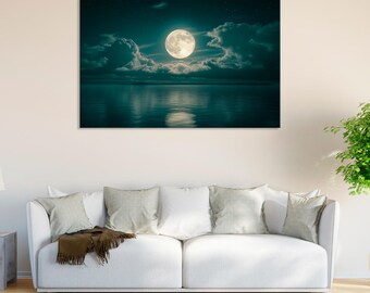 Puede incluir: Una luna llena brilla intensamente sobre una masa de agua oscura y tranquila. El reflejo de la luna es visible en el agua, creando una escena serena y pacífica.