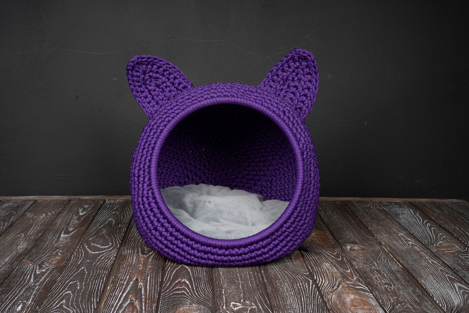 Cat House, Cat Cave Pattern, Fancy Cat Bed, Large Modern Pet Bed