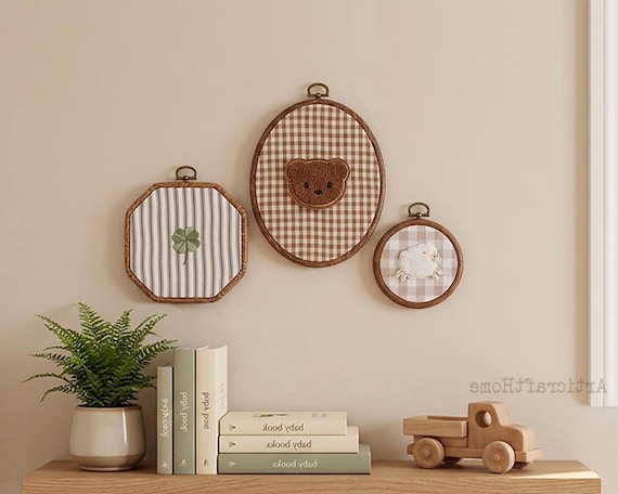 Neutral Nursery decor, Clover Embroidery Hoop Wall hanging, Retro Brown Gingham Nursery art, Rustic Cottagecore Home gifts