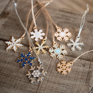 Snowflake Christmas Ornament set of 9, Mini ornaments, Christmas Retro Decor, Christmas tree ornaments, Small Snowflakes