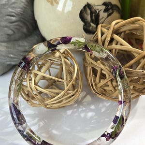 Resin Floral Bangle Bracelet