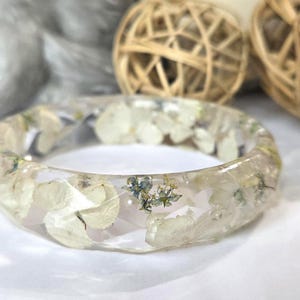 Resin Floral Bangle Bracelet
