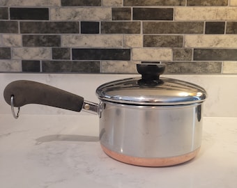 Revere Ware 1 1/2 Quart 1801 Copper Bottom Saucepan with Lid