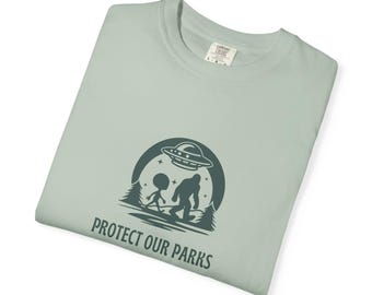 T-shirt Protect Our Parks : Bigfoot & Alien UFO Design