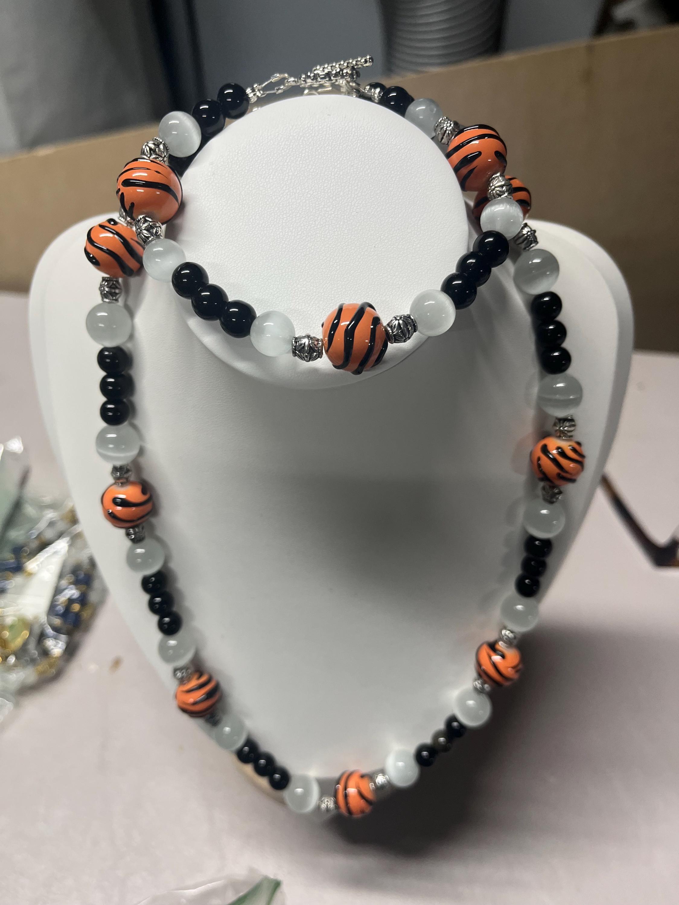 Chaîne de sport personnalisée imprimée en 3D - Collier logo