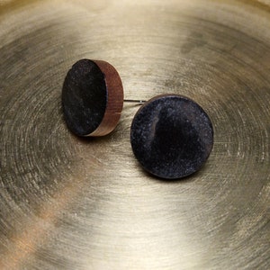 Holzohrstecker Flache Scheibe Ohrstecker, Knopfohrring, Handbemalte Holz Ohrstecker, Ohrstecker Männer, Ohrstecker Frauen