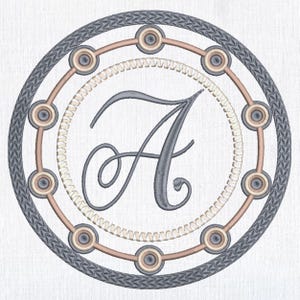Diseño de bordado a máquina con letra A y marco de monograma personalizado, archivo de bordado con marco circular, patrón de bordado en 8 tamaños, descarga instantánea