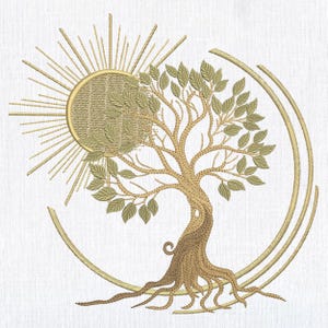 Puede incluir: Un diseño bordado en oro de un árbol con un sol detrás. El árbol tiene un tronco grueso y muchas ramas con hojas. El sol tiene un círculo de rayos alrededor.