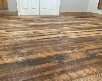 Prairie Blend Reclaimed Barnwood Engineered Flooring