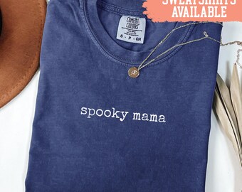 Camiseta de mamá espeluznante Comfort Colors® Camiseta de mamá para Halloween Camiseta de Halloween a la moda Camiseta de disfraz de mamá para Halloween Camiseta de temporada de sustos para mamá