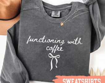 Comfort Colors® werkt met koffie Shirt Coffee Lover Shirt Cadeau voor haar Shirt Coffee Addict Shirt Coffee Obsessed Shirt Cafeïne Shirt