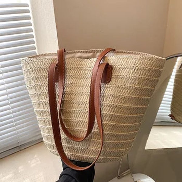 60% réduction sur notre sac en paille marocain avec détails en cuir Ajoutez une touche de style avec notre panier français -panier en paille