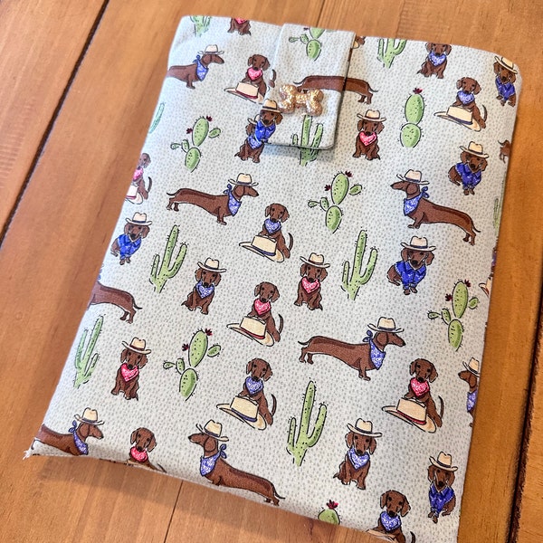 Wenier Dog Book Sleeve, Padded Book Sleeve, Kindle Sleeve, Book Pouch, Kindle Pouch, Book Cover, Custom Book Sleeve, Cute Book Sleeve