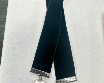 Best Friend Vevlet Ribbon Bookmark, Velvet Bookmark, Bookmark, Reader Gift, Bookworm Gift, Best Friend Gifts, Cute Bookmark for Women