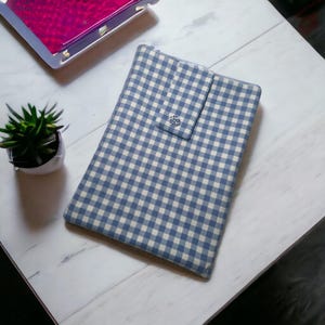 Blue Checkered Pattern Book Sleeve, Padded Book Sleeve, Kindle Sleeve, Book Pouch, Kindle Pouch, Book Cover, Custom Book Sleeve,Kindle Cover