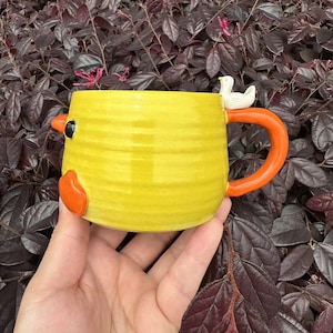 Handmade Yellow Duck Cute Ceramic Mug, Bird Coffee Cup, Duck Coffee Cup, Unique Gift, Housewarming, Birthday Gift, Mother's Day Gift image 3
