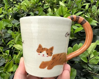 Taza de gato de cerámica, taza de café de gato amarillo, taza de agua, cerámica hecha a mano, regalo único, decoración del hogar, inauguración de la casa, regalo del día de la madre