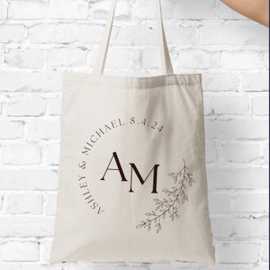 Personalized Wedding Tote, Elegant Bag Featuring Wedding Date, Bridal ...