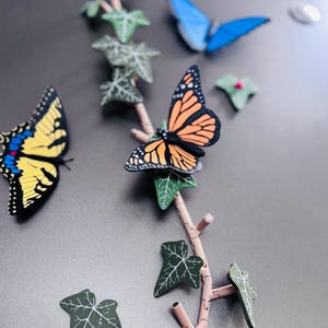 Magnetic Ivy Vine Magnet: Flexible Fridge Decor - Plant Lover Gift