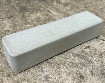 RAW ledge | fingerboard concrete obstacle