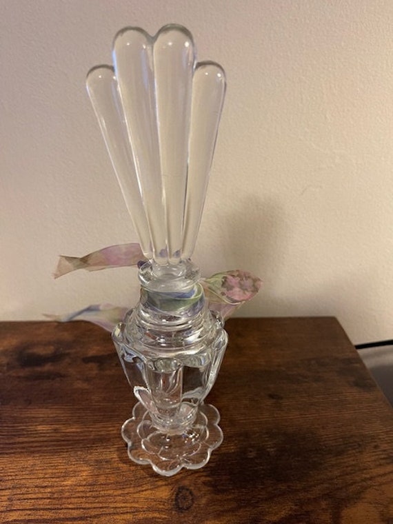 Vintage cut glass crystal perfume bottle with fan… - image 3