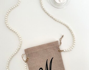 Personalized shoulder pouch