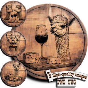 Pode incluir: Uma obra de arte em madeira com uma alpaca com uma taça de vinho e queijo numa tábua de madeira. A imagem inclui três desenhos circulares mais pequenos com alpacas, vinho e queijo. O texto "4 High-quality images PNG SVG" também está presente.