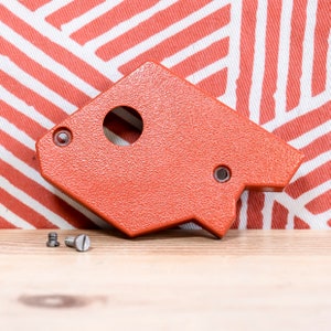 Olivetti Valentine - ORIGINAL OLIVETTI Red Metal Right Side Panel For Olivetti Valentine Typewriter - Olivetti Spare Part
