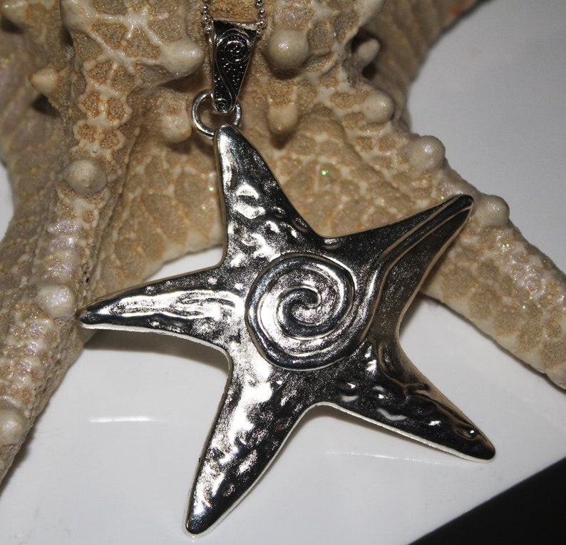 Hammered Starfish Pendant Necklace – Silver Plated, 18 Inch Chain - Etsy