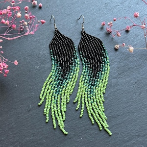 Beaded earring Black green beaded earrings Ombre earrings Fringe earrings Long beaded earrings Native earrings Bohemian earrings