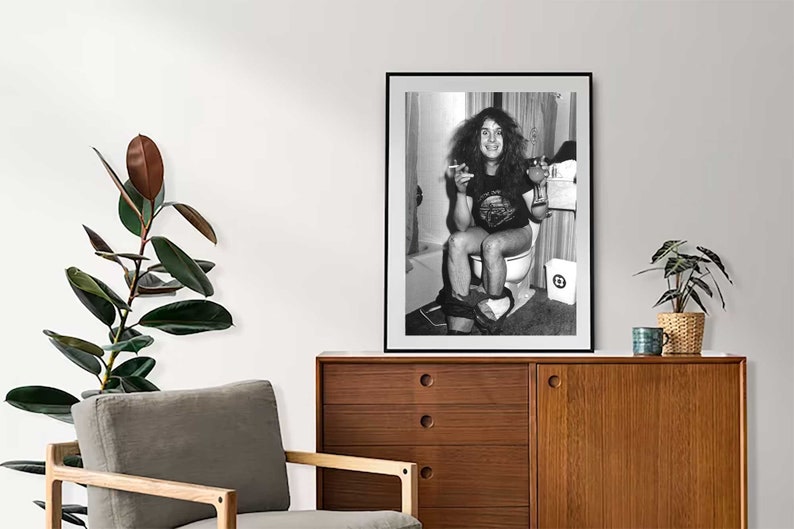 ozzy osbourne on toilet picture