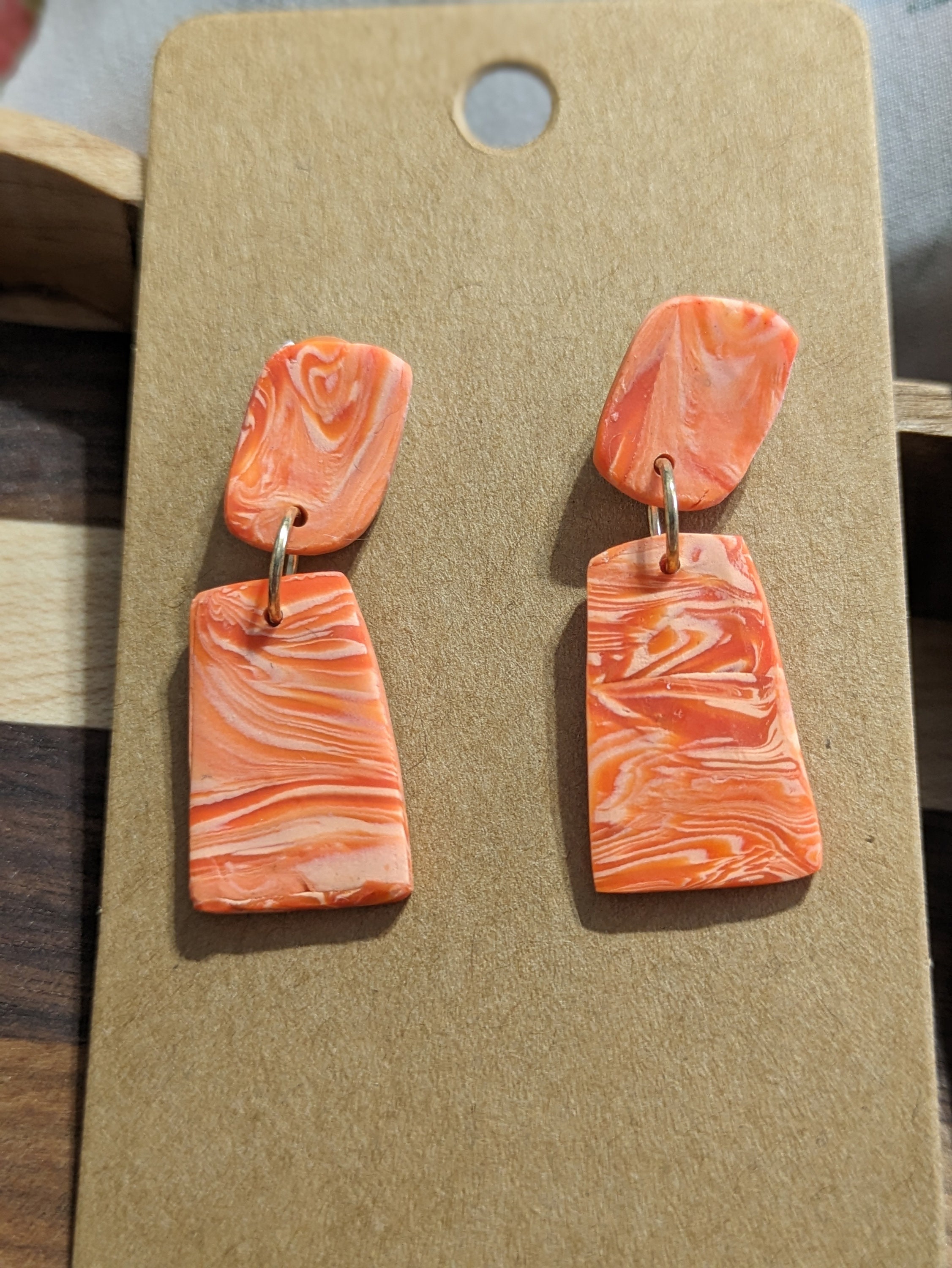 クラッシュシェルオレンジイヤリング オレンジクラッシュイヤリング - Etsy 日本
