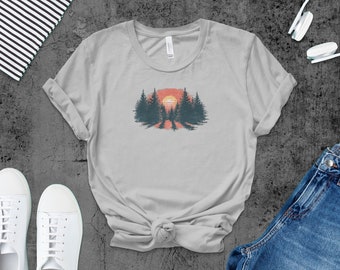 Retro Sunset Forest Graphic Tee, Vintage Inspired Nature Scene T-Shirt, Unisex Soft Cotton Tee