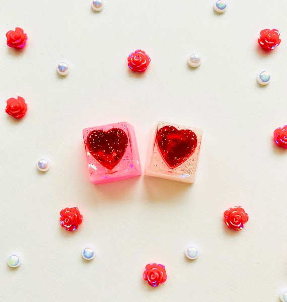 Valentine's Heart Keycaps | Kawaii Keycap | White Keycap | Pink Keycap | Cute Keycap | Resin Keycap | Valentine's Gift | Mechanical Keyboard