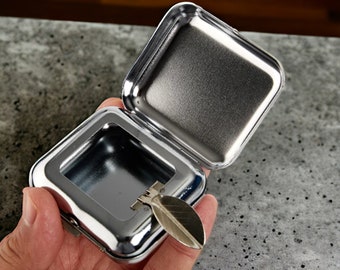 Mini Pocket Ashtray With Lid