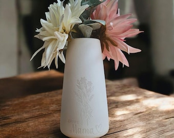 Handgefertigte Vase matt Weiß Gravur Geschenk Muttertag Hochzeit Geburtstag Freundin Dekoration Wohnzimmer Blumenvase modern individuell
