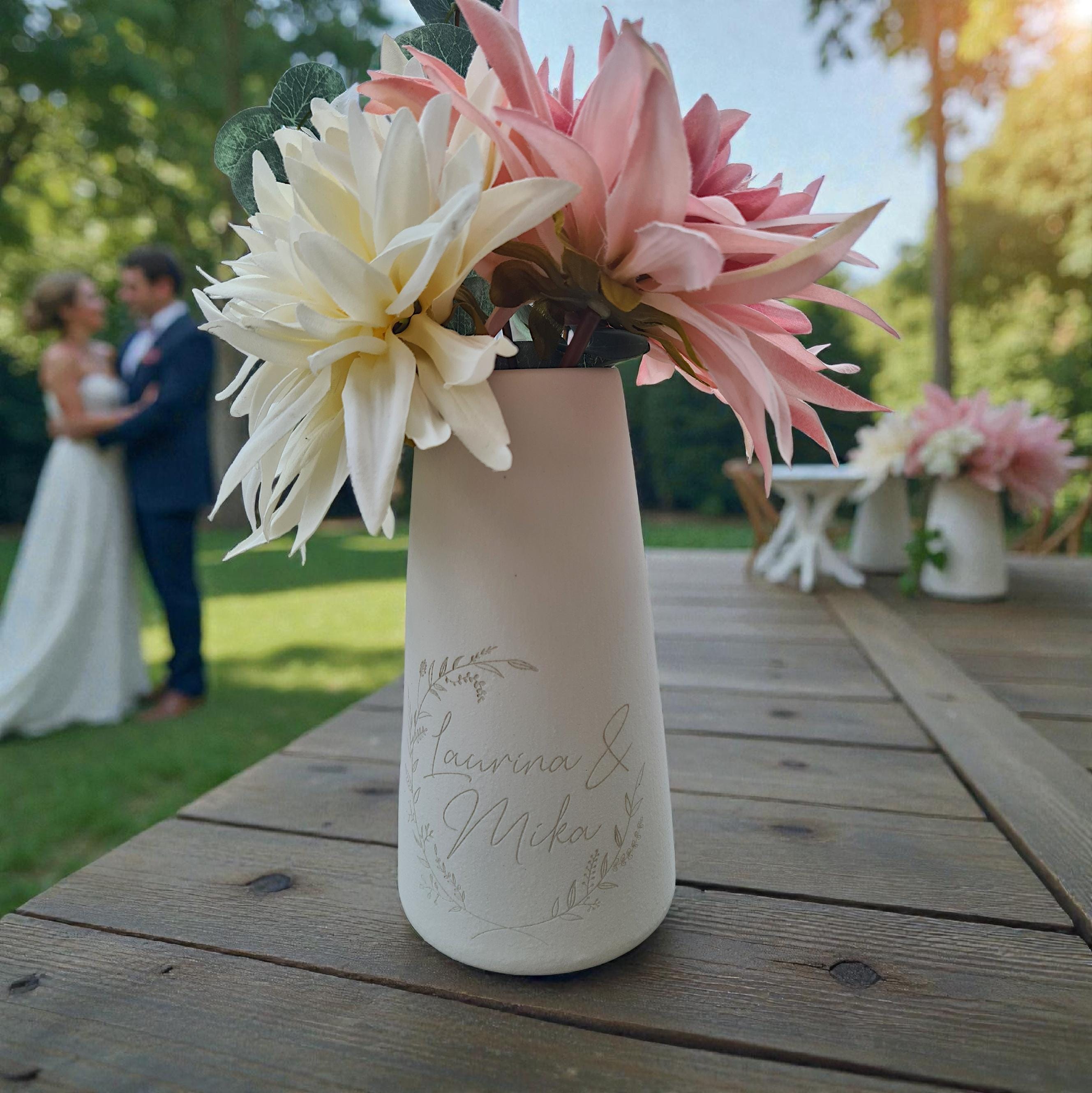 Blumenvase mit einzelne blume