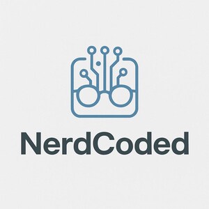 Pode incluir: Um logotipo com um design de placa de circuito azul que incorpora &oacute;culos. O texto "NerdCoded" &eacute; exibido em uma fonte cinza escuro abaixo do logotipo em um fundo branco.