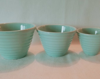 Set of 3 Vintage Tams England Beehive Aqua Mixing Bowls