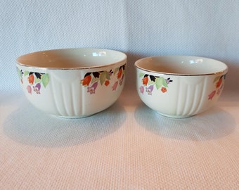 Set of 2 Hall's Superior Quality Kitchenware Vintage Mixing Bowls, Crocus Pattern, 6 1/4" & 7 1/2"