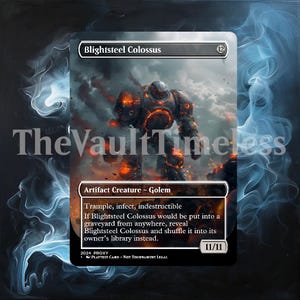 Può includere: Una carta di Magic: The Gathering che mostra una grande creatura di tipo golem, metallica, con occhi rossi luminosi. La carta è intitolata "Colosso d'Acciaio Putrefatto" e ha una forza di 11 e una resistenza di 11. Il testo della carta recita: "Tramplare, infettare, indistruttibile. Se il Colosso d'Acciaio Putrefatto dovesse essere messo in un cimitero da qualsiasi luogo, rivela il Colosso d'Acciaio Putrefatto e mescolalo nel grimorio del suo proprietario invece."