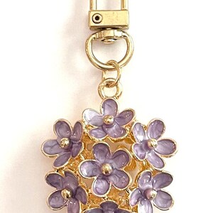Gold Tone PURPLE Enamel Hydrangea Keychain Bag Charm Coastal Nantucket Cape Cod Wedding Bridal Shower Favor
