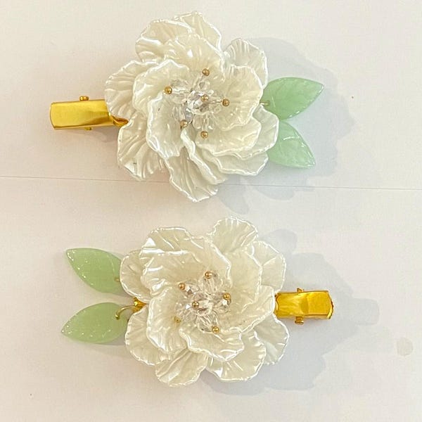 Set Of 2 Bridal Wedding Flower Girl Bridesmaid Gold Tone Capiz Shell Gardenia Magnolia Camellia White Flower 2" Alligator Hair Clips